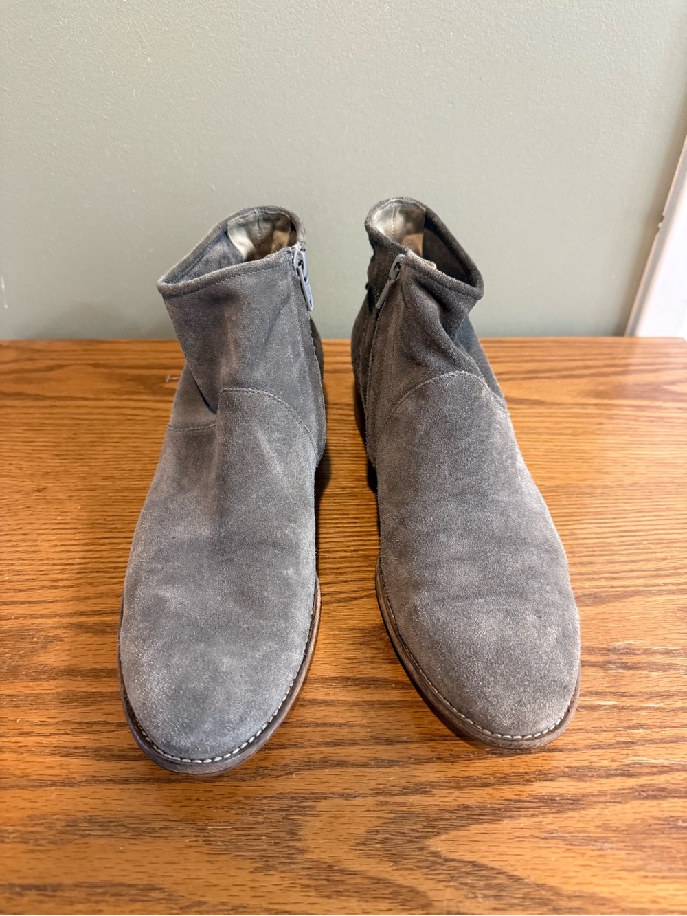 Pul Green Logan Bootie Boots Gray Suede Comfort Casual Size UK 7 US 9